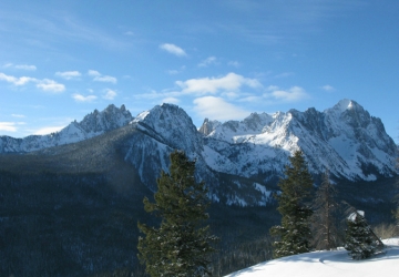 Heyburn and Horstmann on the approach to the Williams Peak Hut