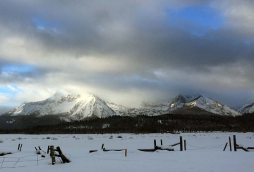 The Sawtooths clear after a surprise storm