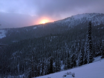 Early winter sunrise on Galena Summit